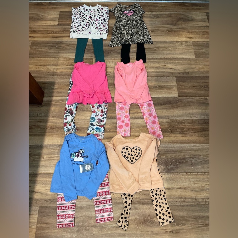 37 Piece Lot of Girls Mixed Tops and Jeans Outfit lot - Picture 4 of 5
